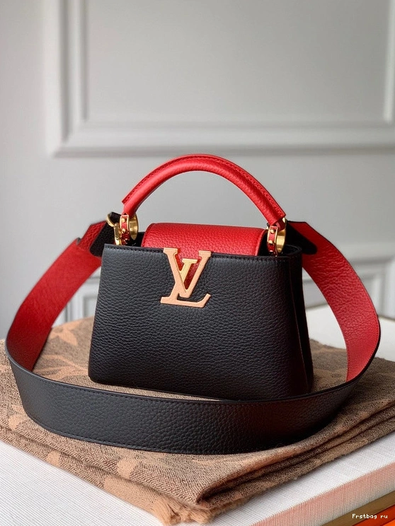 First bag ru LOUIS VUITTON CAPUCINES MINI 0804